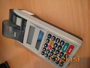 Prodajem fiskalnu kasu